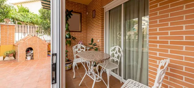 Adding Porch Enclosures To Your Home in Palm Beach Gardens, FL