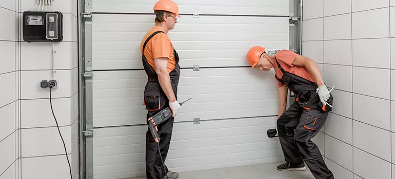 Secure Garage Door Repair in Palm Beach Gardens, FL