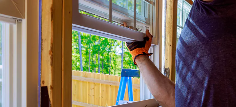 >Bay Window Curtain Rail Track in Palm Beach Gardens, FL