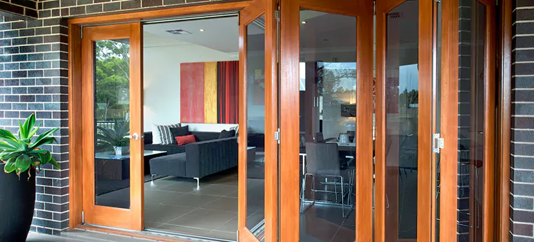 Folding Door Panel Repair in Palm Beach Gardens, FL